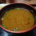 Kado san - 沈んでますがと豆腐タップリの赤出汁