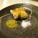 うなぎ 魚政 - 山椒と塩で食べるのが好きです