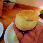 TEA ROOM Yuki Usagi - スコーンです。柔らかくて芳醇な風味。