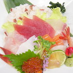 和座 こまつ - 当店オリジナル　薔薇のお寿司（海鮮薔薇ちらし）１．２５０円