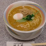 たんたんめんの満正苑３ - 胡麻入り辛しラーメン　７５０円