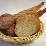 天然酵母パンなど、パン各種