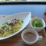 クイーン クック カフェ - バジルパスタです。