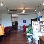 クイーン クック カフェ - 店内はこんな感じです。