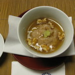 藤井荘 - 精進蓮根蒸し（えごま葛寄せ射込み）