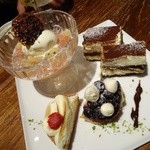 バロワーテラス - デザート盛り合わせ