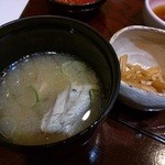 銀のすず - 止椀：味噌汁・大根のたまり漬け