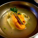 下鴨茶寮 本店 - 椀( ´ ▽ ` )ﾉ
                                鮑と雲丹！これは美味い！マジです。