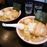 限定が売り切れにつき、２人とも同じに…