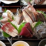 めしや　大磯港 - お刺身のアップ。