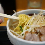 Miso Men Dokoro Hanami Chian - 麺のアップ