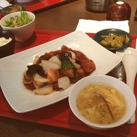 中国料理 吉珍樓 ルーセントタワー店 - 酢豚のセット❤︎
                小籠包まで付いてきて満腹すぎになるー！！