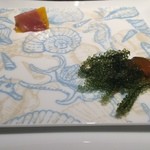 神戸 - 前菜（海ぶどうとマンゴー）