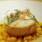 シェ松尾・松濤レストラン - 北海道産帆立貝のリソレ　サフランのナージュ パスティスの香り