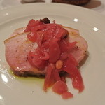 ヴィーノ・デッラ・パーチェ - 富士のポークのソテー　赤玉葱と野菜のソテーを添えて