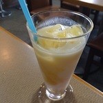 Indian Restaurant D SAGARMATHA - 201508 ｻｶﾞﾙﾏｰﾀ ★ﾁｷﾝｶﾚｰｾｯﾄ（800円）★ﾏﾝｺﾞｰﾗｯｼｰ