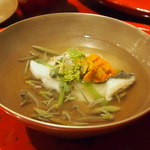 草喰 なかひがし - 鱸のじゅんさい仕立て