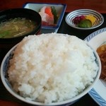 とん一 - 白飯大盛無料