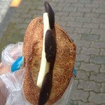 ル・ルソール - 2015年7月：ショコラ55(\190)…ちいさなバケットにバターとビターチョコが挟まったパン