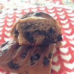 ル・ルソール - 2015年7月：アールグレイショコラ(\220)の断面…「これでもか！」ってくらいチョコチップがたっぷり入っていてチョコ好きには嬉しいです♪