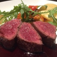 トラットリア ゴデレッチョ エビス 恵比寿 - ゴデレッチョコース　牛ハラミステーキ　赤ワインソース