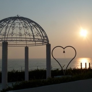 プールサイドカフェ ラ ギャルリー