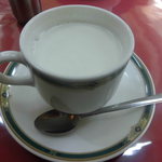 Kafebambuhausu - ホットミルク