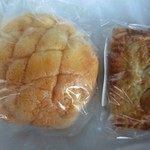 田布施地域交流館 - メロンパン￥110といちじく外郎パイ￥140