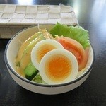 おのころ - サラダと食後のコーヒーがついてます