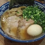 ラー麺 鎌倉家 - 醤油チャーシュー味玉乗せ