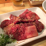 炭火焼肉ホルモン 徳臓 - 2015.8. 赤身切り落とし