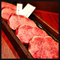 和牛焼肉 とびうし 飯田橋 - 極みタン 2,300円
