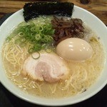 すがい 紺屋町店 - 味玉とんこつらーめん