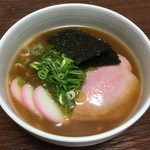 道の駅 柿の郷くどやま - 豚骨醤油な和歌山ラーメンですが麺はちぢれ麺？