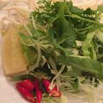 THI THI - 麺添付生野菜