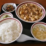 麻婆豆腐定食 880円