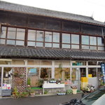 本当にココで食えるのか!?