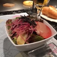 鉄板焼 銀杏 ホテル日航大阪 - サラダ…✨