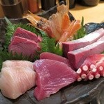 鉄板居酒屋OHANA - ある日のお刺身盛合わせ