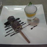 パステリア ヒロ - ビールと串焼きを模した８月のデザート