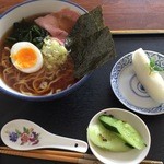 やまぶどうの木 - 和風ラーメン（他ポテサラ付）550円