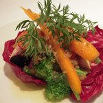 アンチョビとにんにくソースの野菜盛合せ