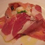 カナポータと半熟卵　パルマ産生ハム添え