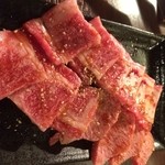 炭火焼肉 登龍門 - カルビ