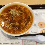 天津飯店 - 酸辣麺（930円）