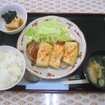 中村屋 - 「豚肉と豆腐のうまピリ辛炒め定食」500円