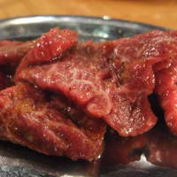 焼肉ホルモン 稲田 - カルビ