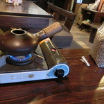 体験型コーヒー専門店 のんびり - 焙煎機と生豆。コーヒー豆の焙煎前のは初めて見た！