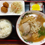 Okonomiyaki Hakata - みそラーメン定食（からあげ・サラダ付）