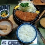 勝味庵本店 - ロースカツ定食